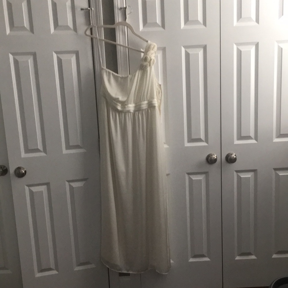 One shoulder cream dress with pockets